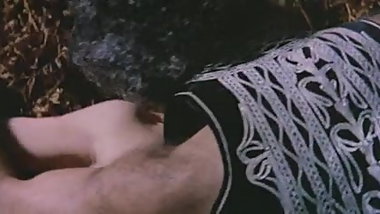 Sirpa Lane - Marina Lotar in La bestia nello spazio