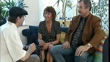 Happy Video Privat 84 - Locker Vom Hocker