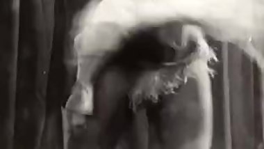 dumbass sluts from yesteryear