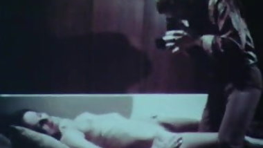 Party Film - Love in Fashion the Virgin Model - Vintage Loop