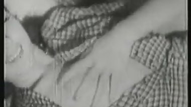 Vintage Milf Pops Her Cork !