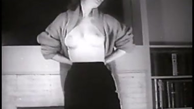 LITTLE SISTER - vintage striptease dance petite cutie