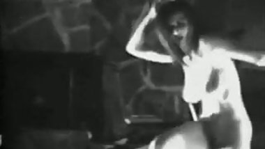 SUSIE Q - vintage big boobs go-go dance tease
