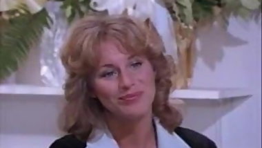 Amber Hunt, Chris Cassidy, Nancy Hoffman in vintage sex clip