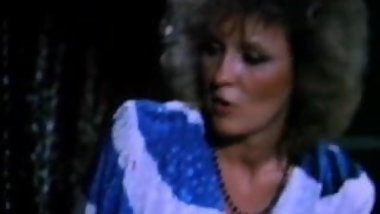 Amber Lynn, Nina Hartley, Buck Adams in vintage fuck clip