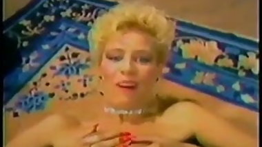 Patti P long nails vid