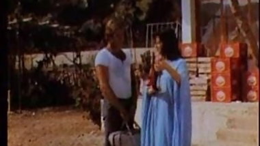 To Akrogiali Toy Erwta - FULL GREEK PORN