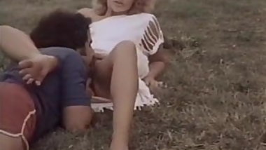 Ginger Lynn Allen, Lois Ayres, Bunny Bleu in classic fuck