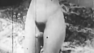 Chick gets Fucked by Both Girl and Boy (1930s Vintage)