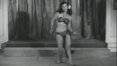 Sensitive Dance of one Cute Minx (1950s Vintage)