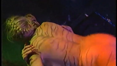 Caressa Savage vs. Sid Deuce (Meeeooow!)