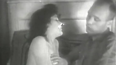 Husband on His Wakeup Wife Fucking Routine (1940s Vintage)