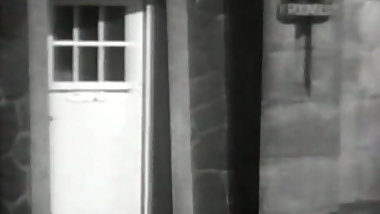 Gloryhole Mistress Enjoys the Action (1960s Vintage)