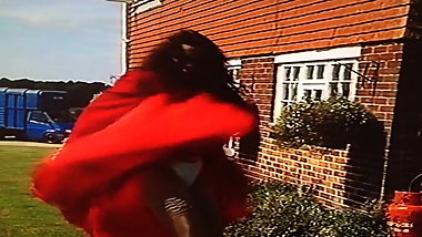 Wind Blown Skirt Problems For Attractive Estate Agent 5