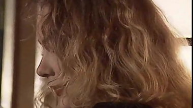 Prive di Scrupoli (1990)