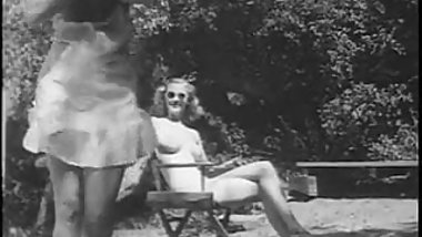 fans of nudism - 1938