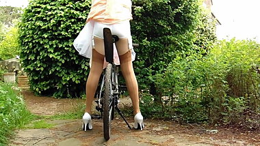 1950's Housewife's Tease