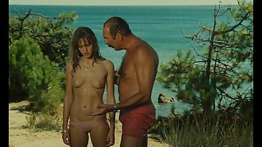 AGNES SORAL NUDE