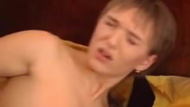 Short haired Cutie anal dicking