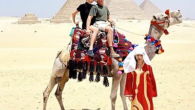 Kitty and Nikolette, Anal Threesome in the Desert