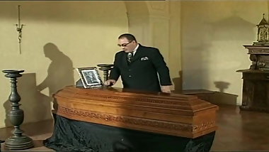 Una Eredita' Nera. Film classico Italiano.
