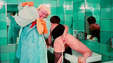 EF 00 DESIREE COUSTEAU PRETTY PEACHES
