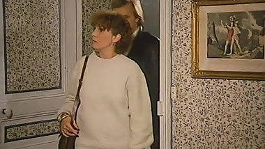 CHAMBRES D'AMIS TRES PARTICULIERE.mp4