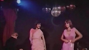 DO YOU WANNA TOUCH? - vintage hairy strippers