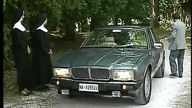 Nuns 90