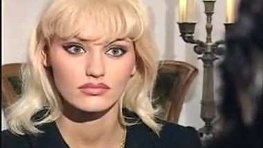 Bella Bionda E Molto Troia