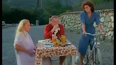 La Prof ou les Plaisirs Defendus (1982)