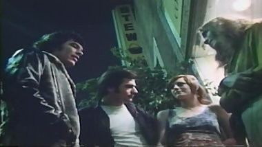 Two Sis Ters (1974) 1of2
