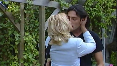 Dru Berrymore Garden Sex