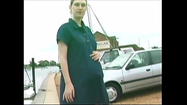 British Extreme - Pregnant Pissing