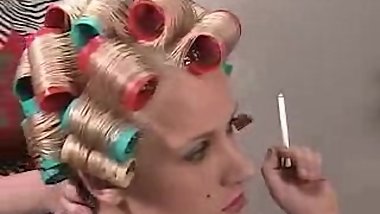 marilyn monroe smoking cosplay in the salon