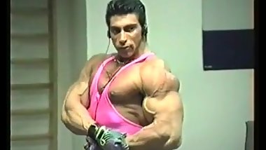 Pumped in pink (vintage-workout)