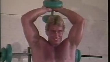 Mr. MuscleMan - Workin' Out