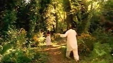 turkish celebrity nurg&uuml;l yesilcay boobs