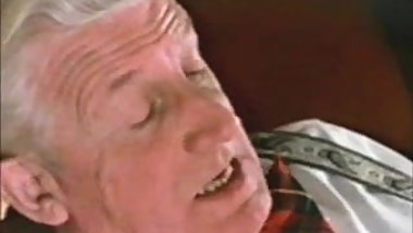 Jean Villroy Video 3-wear-tweed