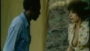 whitey has to suck her way off