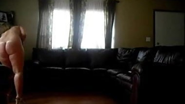 Yeah! Mom cleans the house naked!