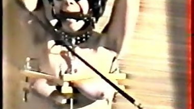 VINTAGE - HOT 70s WOMEN - HOUR OF VOLUNTARY TORTURE