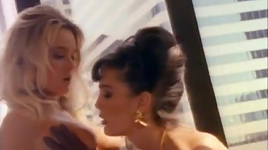Lesbians in a elavator